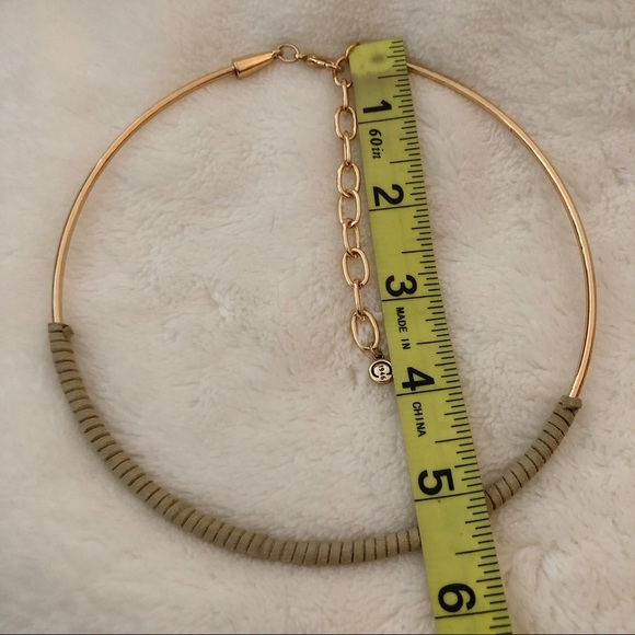 C 1946 Gold Tone Wire Collar Statement Necklace Wrapped in Tan Cord - Picture 10 of 11